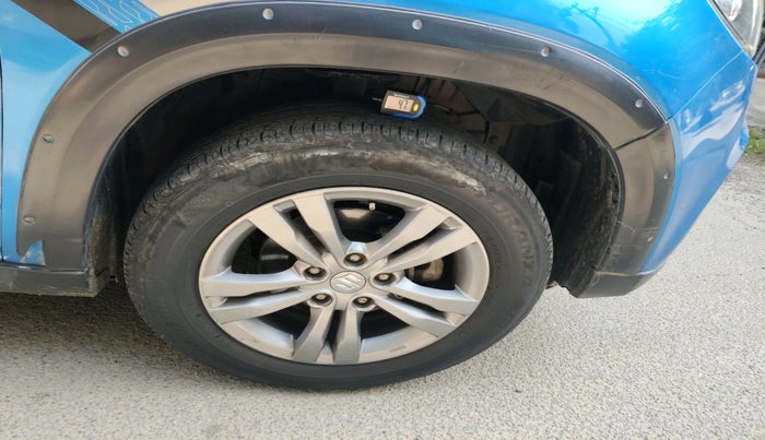 2016 Maruti Vitara Brezza ZDI PLUS, Diesel, Manual, 79,702 km, tyre