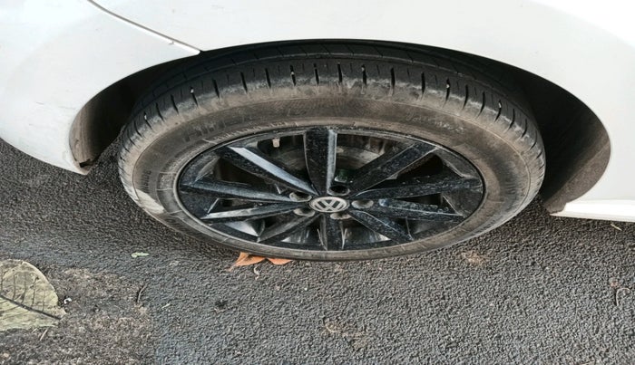 2017 Volkswagen Polo GT TSI AT, Petrol, Automatic, 42,717 km, tyre