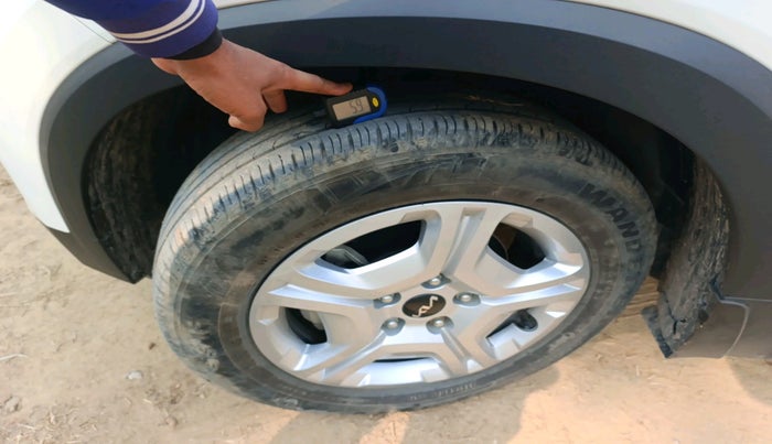 2023 KIA SONET HTK PLUS 1.0 IMT, Petrol, Manual, 19,757 km, tyre