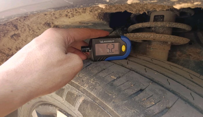 2017 Maruti Vitara Brezza VDI (O), Diesel, Manual, 1,09,106 km, tyre