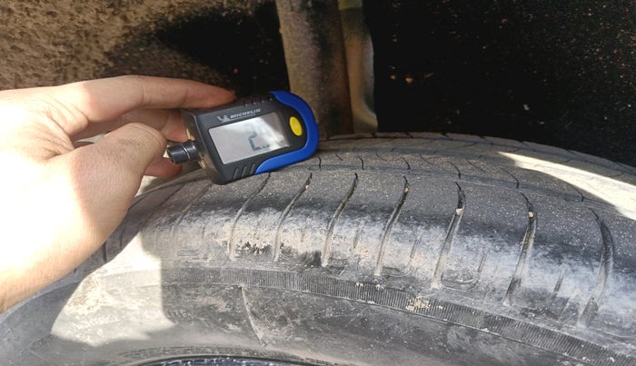 2017 Maruti Vitara Brezza VDI (O), Diesel, Manual, 1,09,106 km, tyre