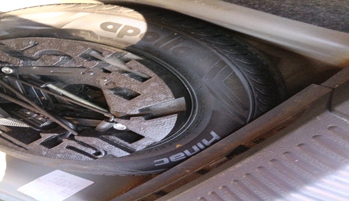 2016 Volkswagen Polo GT TSI AT, Petrol, Automatic, 73,148 km, tyre