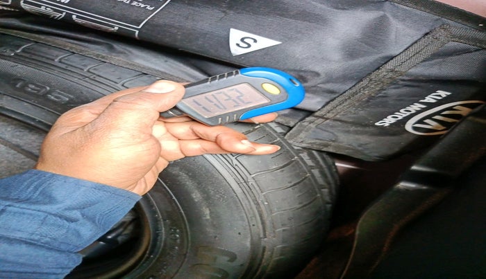 2021 KIA SONET HTX 1.0 IMT, Petrol, Manual, 41,988 km, tyre