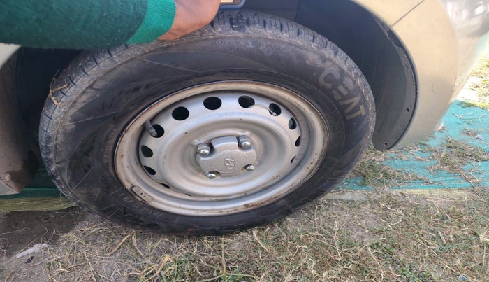 2020 Hyundai NEW SANTRO ERA EXECUTIVE, Petrol, Manual, 1,06,456 km, tyre