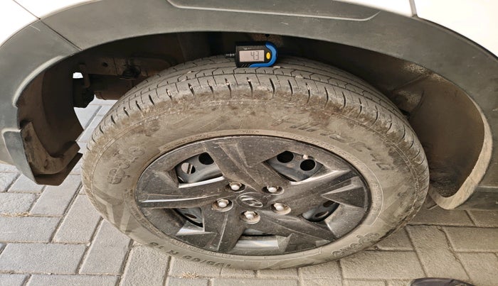 2024 Hyundai VENUE S(O) 1.2, Petrol, Manual, 12,260 km, tyre