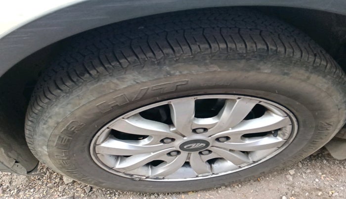 2019 Mahindra XUV500 W9, Diesel, Manual, 79,888 km, tyre