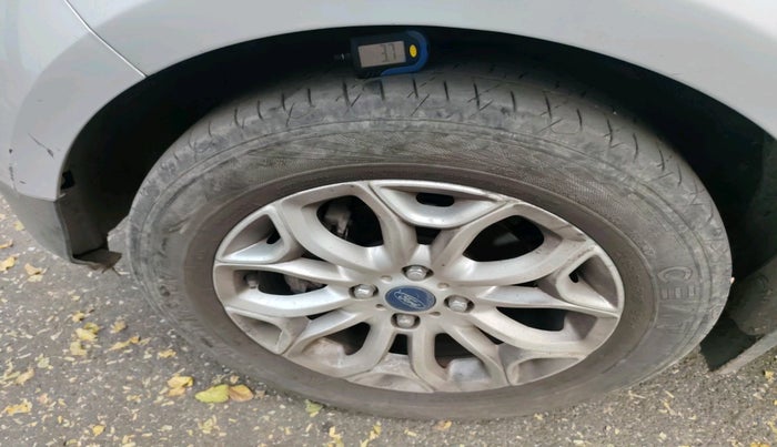 2016 Ford Ecosport TITANIUM 1.5L DIESEL, Diesel, Manual, 1,26,684 km, tyre