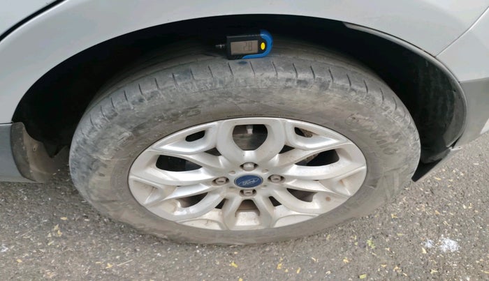 2016 Ford Ecosport TITANIUM 1.5L DIESEL, Diesel, Manual, 1,26,684 km, tyre