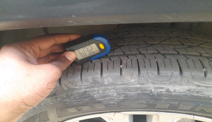 2017 Jeep Compass LONGITUDE (O) 2.0 DIESEL, Diesel, Manual, 82,621 km, tyre