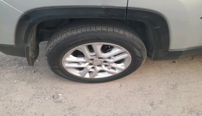 2017 Jeep Compass LONGITUDE (O) 2.0 DIESEL, Diesel, Manual, 82,621 km, tyre