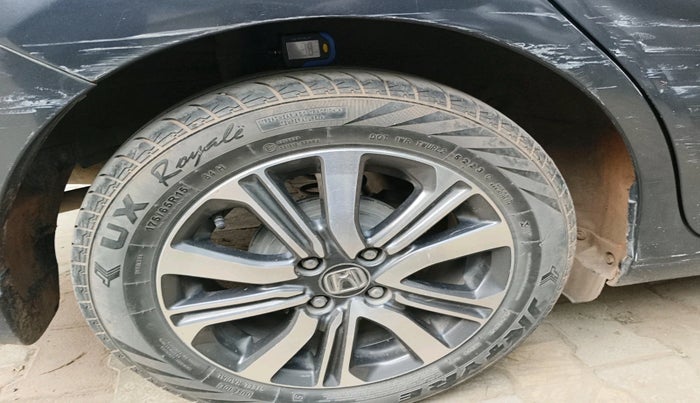 2022 Honda Amaze 1.2L I-VTEC VX, Petrol, Manual, 95,774 km, tyre