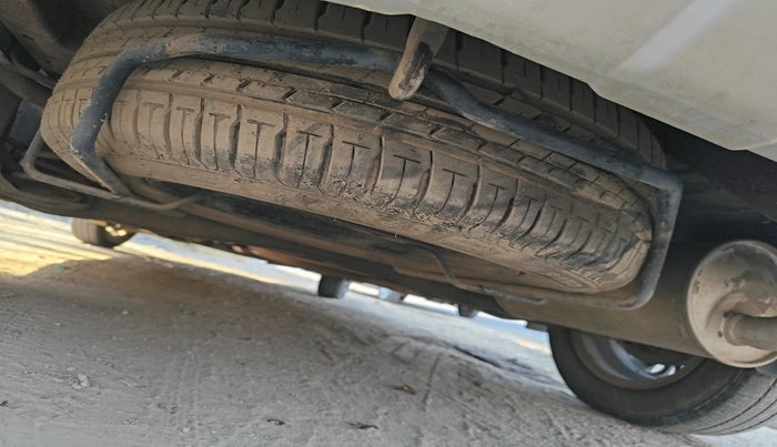 2019 Maruti XL6 ZETA MT, Petrol, Manual, 97,326 km, tyre