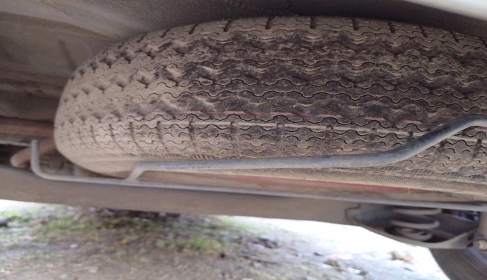 2023 Renault TRIBER RXZ, Petrol, Manual, 21,042 km, tyre