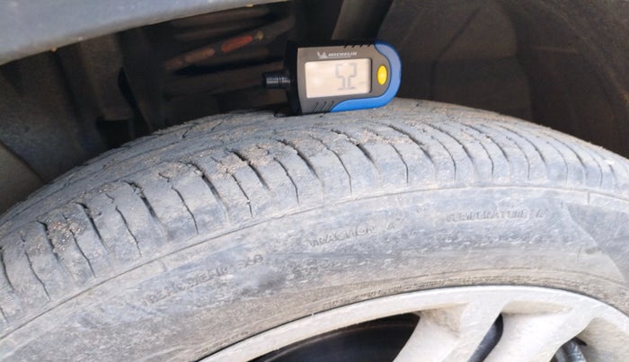 2023 Renault TRIBER RXZ, Petrol, Manual, 21,042 km, tyre