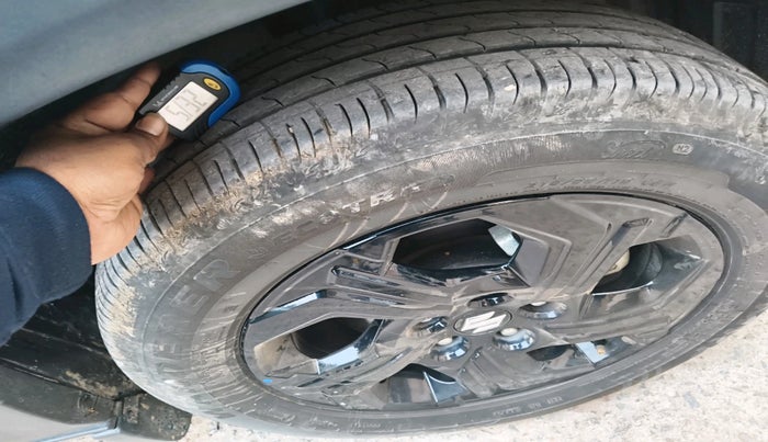 2025 Maruti BREZZA ZXI S-CNG, Petrol, Manual, 27,648 km, tyre