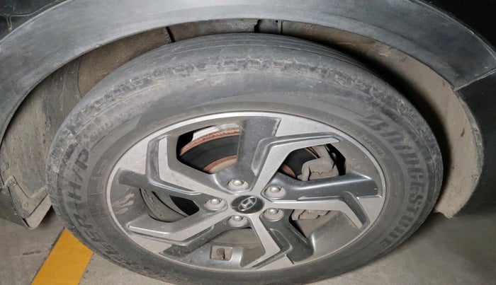 2018 Hyundai Creta SX AT 1.6 PETROL, Petrol, Automatic, 62,388 km, tyre