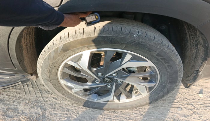 2023 Hyundai Creta EX 1.5 PETROL, Petrol, Manual, 30,335 km, tyre