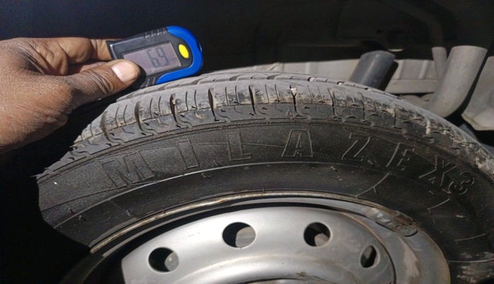 2018 Maruti Wagon R 1.0 LXI CNG, Petrol, Manual, 52,085 km, tyre