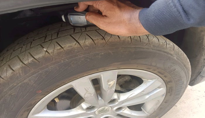 2018 Maruti Vitara Brezza VDI, Diesel, Manual, 66,160 km, tyre