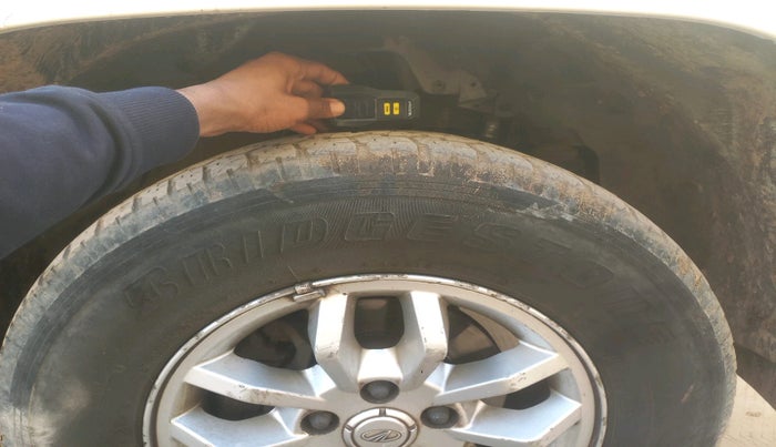 2018 Mahindra TUV300 T8, Diesel, Manual, 1,07,554 km, tyre