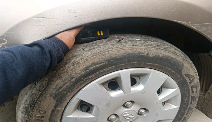 2013 Hyundai i20 MAGNA (O) 1.2, Petrol, Manual, 35,413 km, tyre