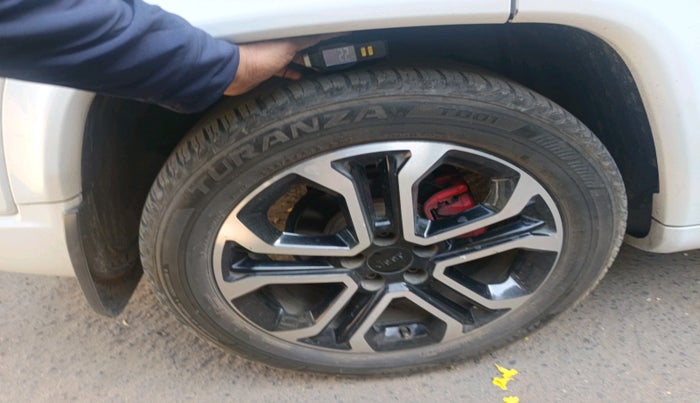 2021 Jeep Compass MODEL S (O) 1.4 PETROL DCT, Petrol, Automatic, 92,474 km, tyre