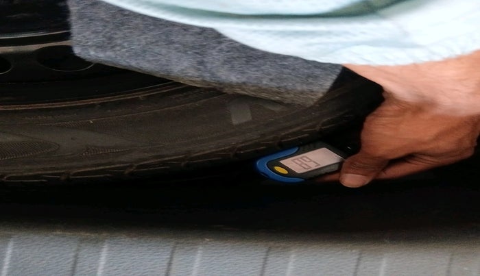 2015 Maruti Baleno ALPHA PETROL 1.2, Petrol, Manual, 78,112 km, tyre