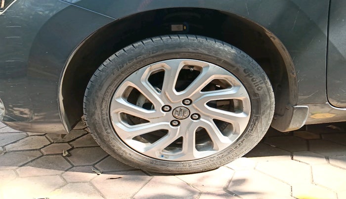 2022 Maruti Baleno  ZETA CNG 1.2L, Petrol, Manual, 27,935 km, tyre