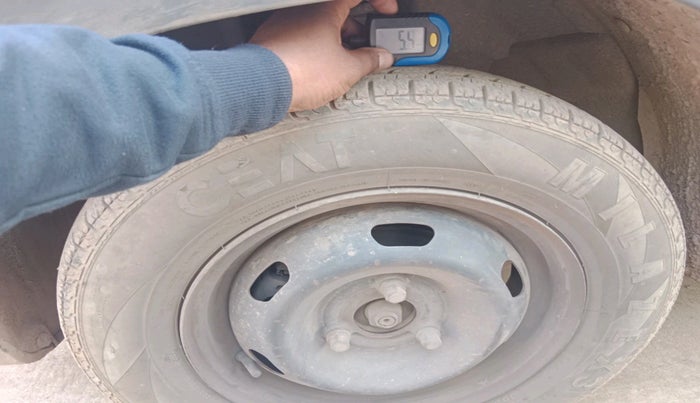 2019 Renault Kwid RXT 1.0 AMT (O), Petrol, Automatic, 95,353 km, tyre