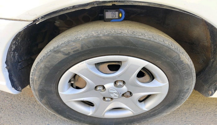 2010 Hyundai Accent GLE, Petrol, Manual, 87,760 km, tyre