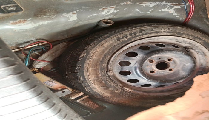 2015 Hyundai Grand i10 MAGNA 1.1 CRDI, Diesel, Manual, 1,20,551 km, tyre