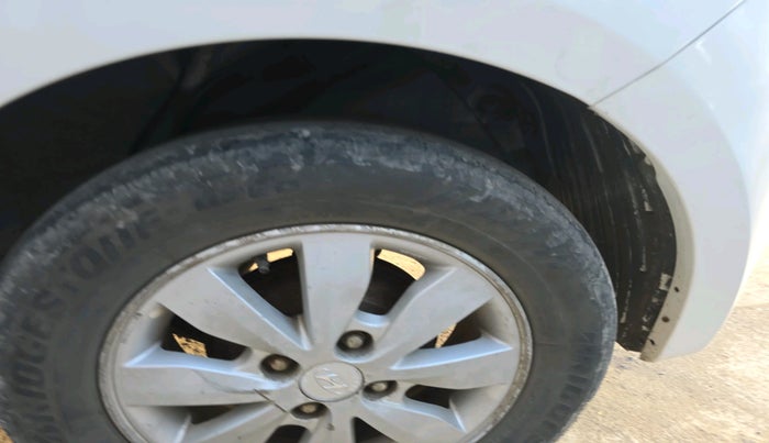 2013 Hyundai i20 ASTA 1.2, Petrol, Manual, 1,24,955 km, tyre