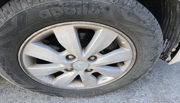 2013 Hyundai i20 ASTA 1.2, Petrol, Manual, 1,24,955 km, tyre