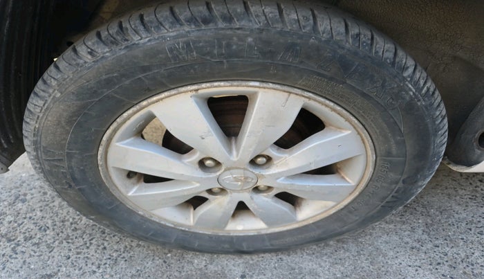 2013 Hyundai i20 ASTA 1.2, Petrol, Manual, 1,24,955 km, tyre