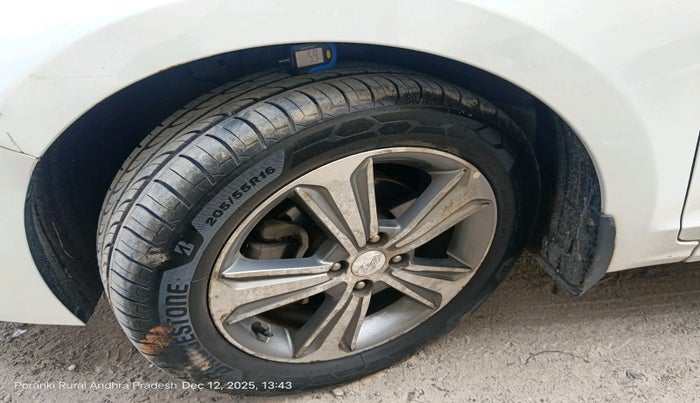 2019 Hyundai Verna 1.6 CRDI SX (O) AT, Diesel, Automatic, 1,38,324 km, tyre