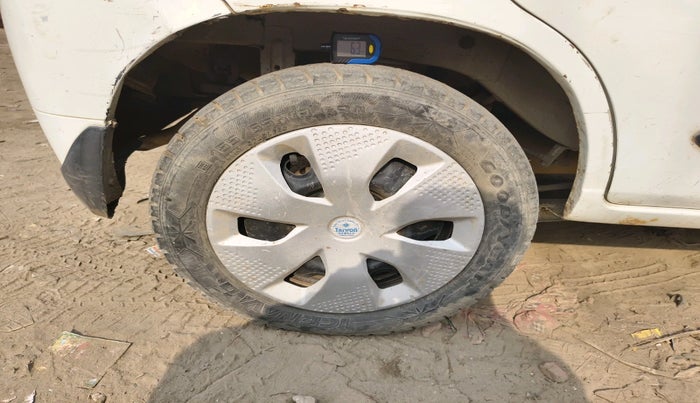 2011 Maruti Alto K10 VXI, Petrol, Manual, 2,14,749 km, tyre