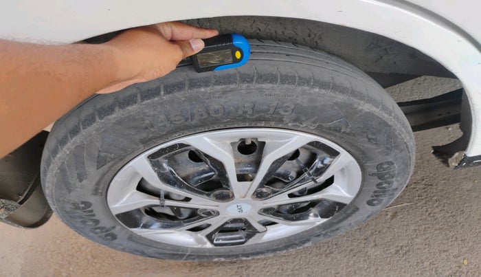 2015 Maruti Wagon R Stingray LXI, Petrol, Manual, 1,24,294 km, tyre