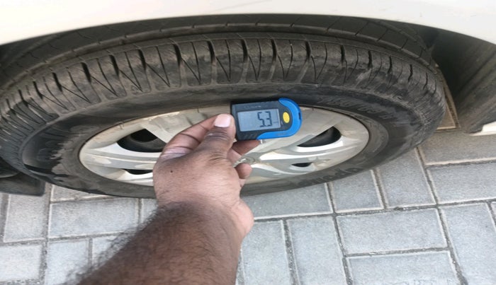 2013 Skoda Rapid AMBITION 1.6 TDI CR MT, Diesel, Manual, 1,16,500 km, tyre