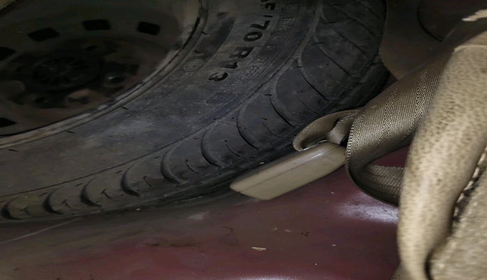 2011 Chevrolet Spark E 1.0, Petrol, Manual, 123 km, tyre