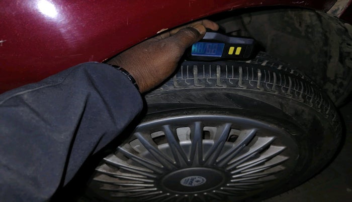 2011 Chevrolet Spark E 1.0, Petrol, Manual, 123 km, tyre