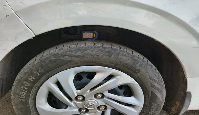 2020 Hyundai AURA S 1.2, Petrol, Manual, 71,993 km, tyre