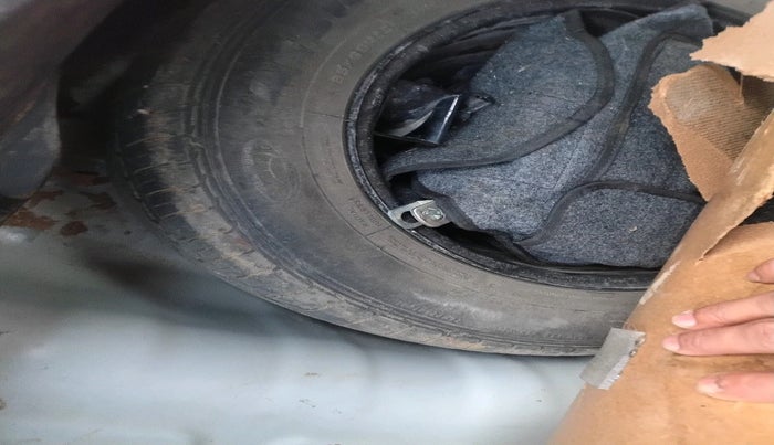 2023 Hyundai VENUE S 1.2, Petrol, Manual, 60,342 km, tyre