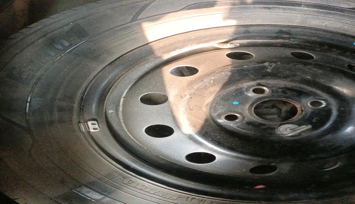 2012 Maruti Swift VXI, Petrol, Manual, 1,15,520 km, tyre