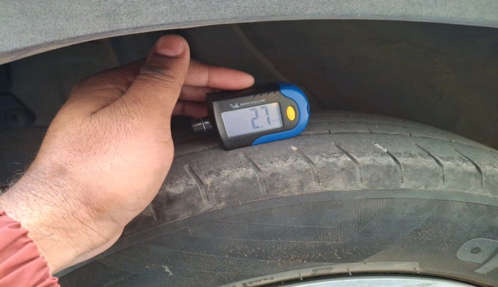 2021 Hyundai VENUE S 1.2, Petrol, Manual, 60,804 km, tyre