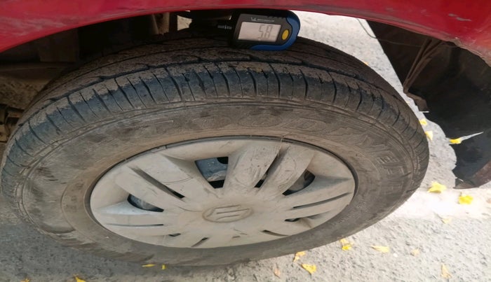 2018 Maruti Alto 800 LXI, Petrol, Manual, 49,974 km, tyre