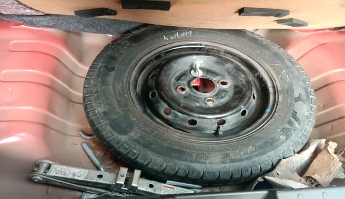 2018 Maruti Alto 800 LXI, Petrol, Manual, 49,974 km, tyre