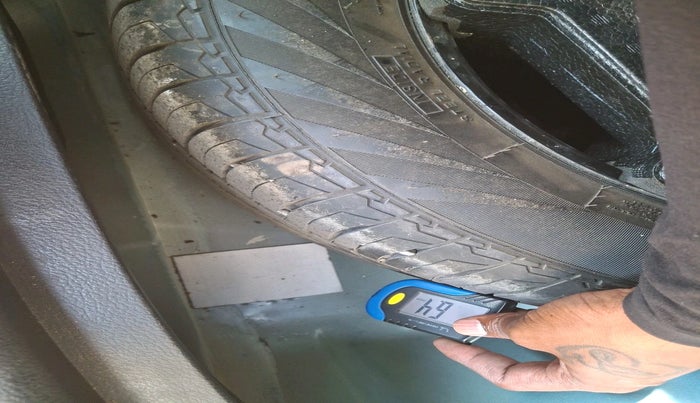 2021 Maruti S Cross ZETA 1.5, Petrol, Manual, 84,432 km, tyre