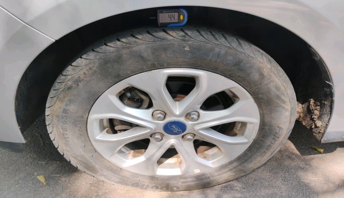 2017 Ford Figo Aspire TITANIUM 1.2 PETROL, Petrol, Manual, 27,533 km, tyre