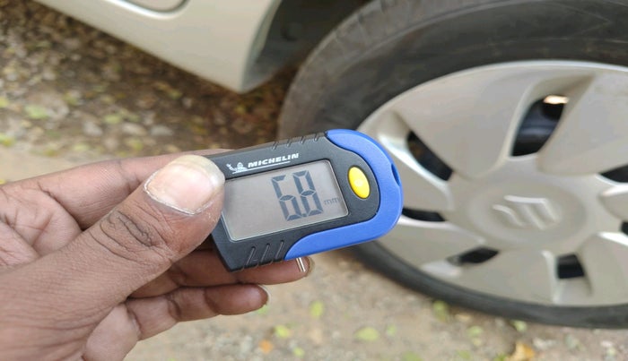 2016 Maruti Celerio ZXI AMT, Petrol, Automatic, 71,337 km, tyre