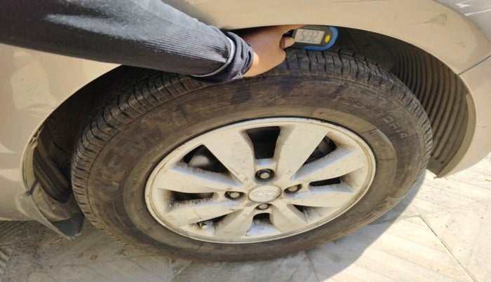 2012 Hyundai i20 SPORTZ 1.2, Petrol, Manual, 98,463 km, tyre